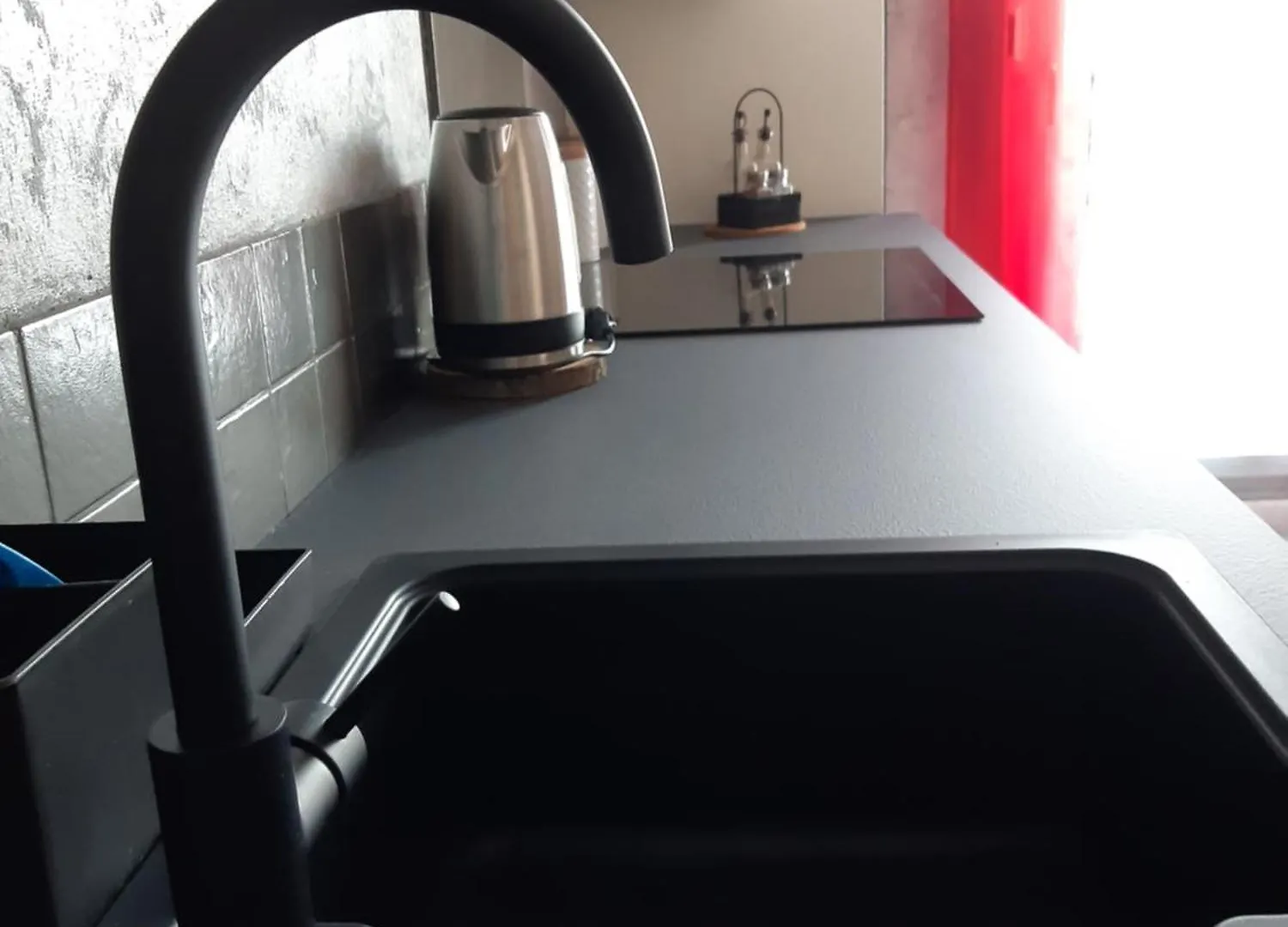 Cosy Appart - Balcon, Parking, Spacieux T2 - Proche Eurexpo Stade Saint-Priest
