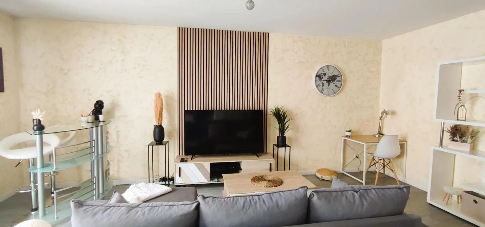 Cosy Appart - Balcon, Parking, Spacieux T2 - Proche Eurexpo Stade Saint-Priest  0*, Saint-Priest (Rhone)