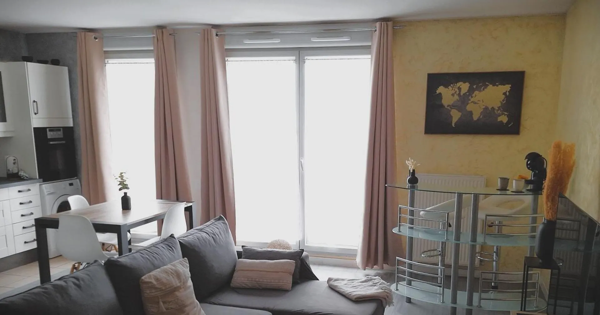 Cosy Appart - Balcon, Parking, Spacieux T2 - Proche Eurexpo Stade Saint-Priest  Saint-Priest (Rhone)