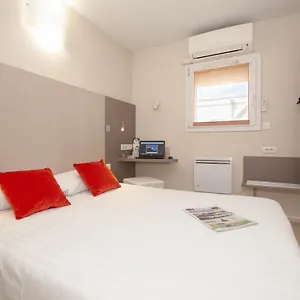 3* Hotel Lyon - Priest